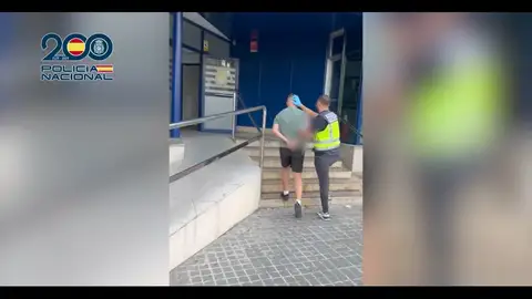 La Policía detiene a los estafadores La Policía detiene a los estafadores