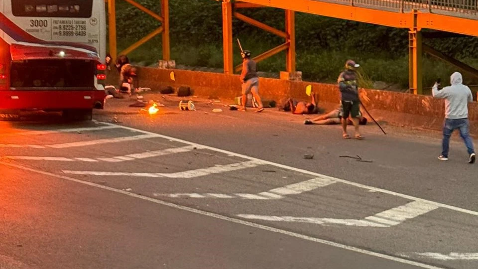 Una imagen de la emboscada de los ultras del Palmeiras Una imagen de la emboscada de los ultras del Palmeiras