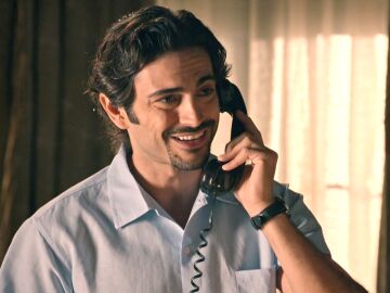 V&iacute;ctor, muy ilusionado por ver a Mar&iacute;a y Andr&eacute;s, &iquest;conseguir&aacute;n ellos esconder que su matrimonio est&aacute; roto? 