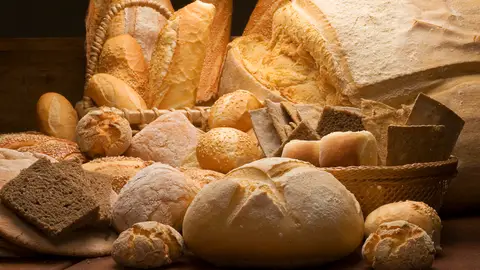 Varios tipos y formas de pan Varios tipos y formas de pan