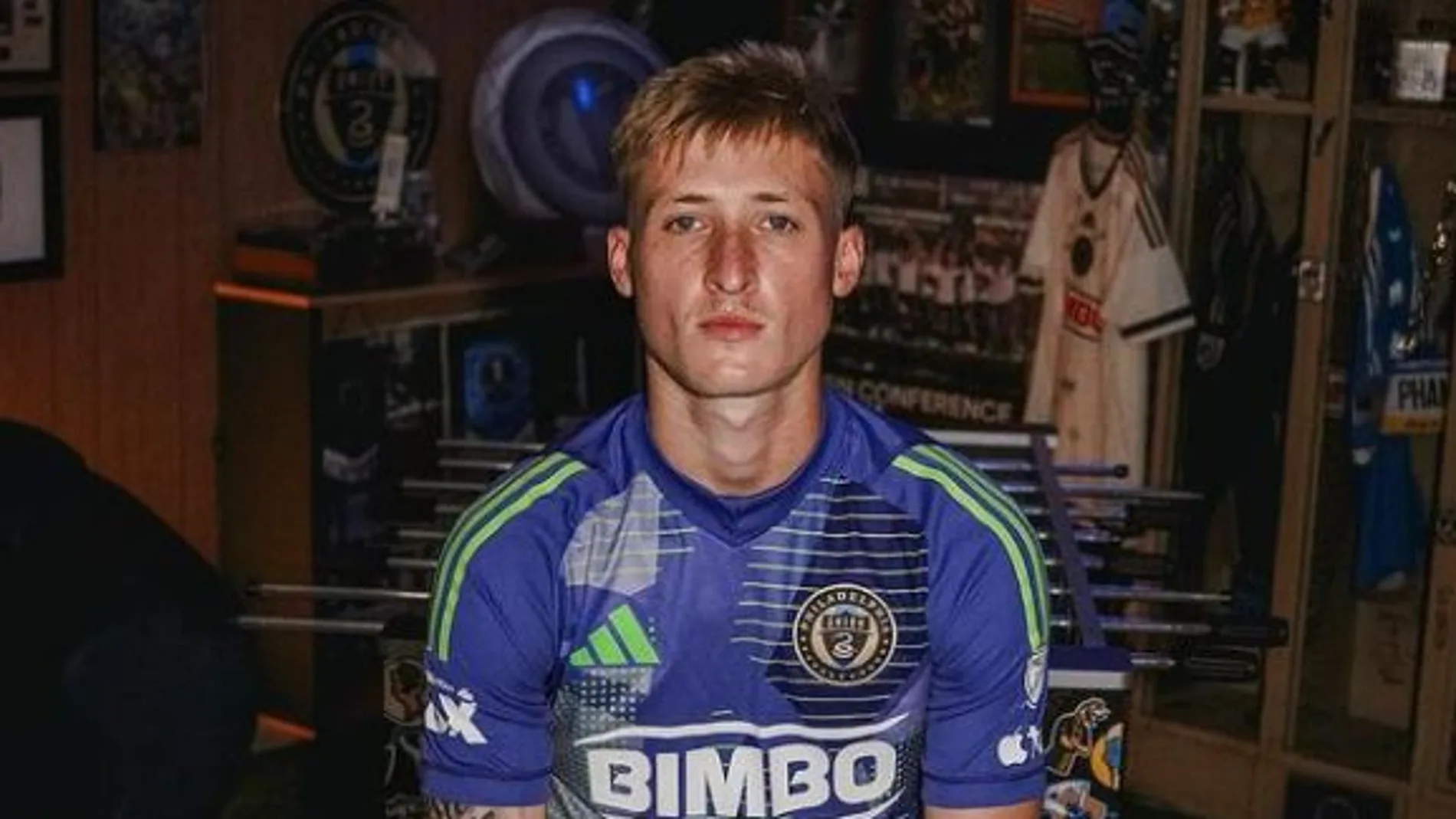 Holden Trent en una imagen de sus redes sociales Holden Trent en una imagen de sus redes sociales