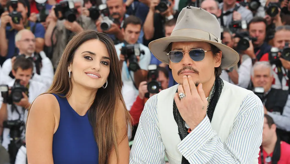 Penélope Cruz y Johnny Depp en el Festival de Cannes de 2014 Penélope Cruz y Johnny Depp en el Festival de Cannes de 2014