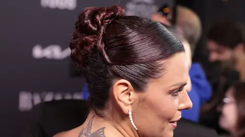 El original peinado de Laura Matamoros El original peinado de Laura Matamoros