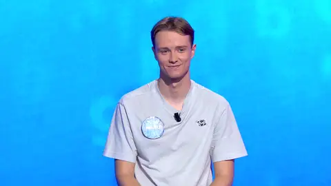 Los invitados flipan con el poema de Manu y Hugo Salazar advierte a Roberto Leal: “Te quita el puesto” Los invitados flipan con el poema de Manu y Hugo Salazar advierte a Roberto Leal: “Te quita el puesto”