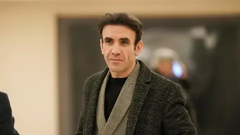 Mehmet Yılmaz Ak, el actor que nos conquistó en Secretos de familia y que amenaza con sacarnos de quicio en Renacer Mehmet Yılmaz Ak, el actor que nos conquistó en Secretos de familia y que amenaza con sacarnos de quicio en Renacer