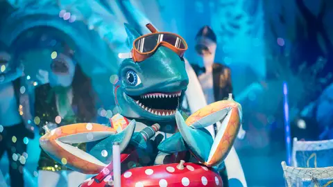 Tiburón lleva a Mask Singer hasta ‘El fin del mundo’ con su estelar actuación Tiburón lleva a Mask Singer hasta ‘El fin del mundo’ con su estelar actuación