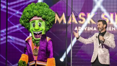 “Arraso entre los teenagers”: éstas son las primeras pistas de Brócoli en Mask Singer “Arraso entre los teenagers”: éstas son las primeras pistas de Brócoli en Mask Singer