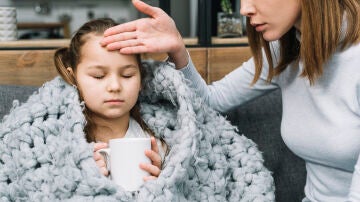 Niña con fiebre