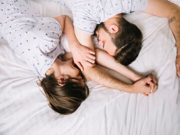 Pareja durmiendo