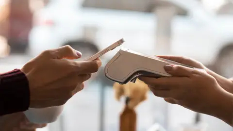 Pagar con tarjeta con el móvil Pagar con tarjeta con el móvil