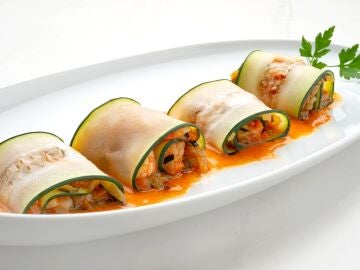 Canelones de calabacín rellenos de verduras y langostinos, de Karlos Arguiñano