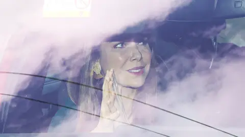 Natalia Sánchez llegando a la boda de Ana Guerra y Víctor Elías Natalia Sánchez llegando a la boda de Ana Guerra y Víctor Elías