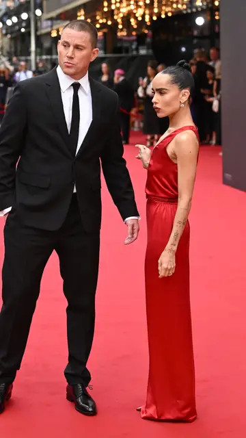 Channing Tatum y Zoe Kravitz en la premiere de Parpadea dos veces Channing Tatum y Zoe Kravitz en la premiere de Parpadea dos veces