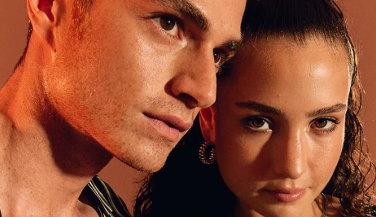 Los actores que interpretan a Berk y Aybike suben la temperatura con…¡unas espectaculares fotos juntos!