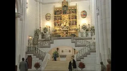 Efem&eacute;rides de hoy 8 de noviembre de 2024: Traslado de los restos mortales de la reina Mar&iacute;a de las Mercedes a la catedral de la Almudena de Madrid