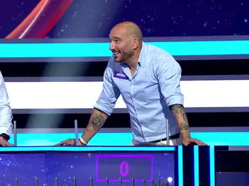 Concursante de La ruleta de la suerte noche Concursante de La ruleta de la suerte noche