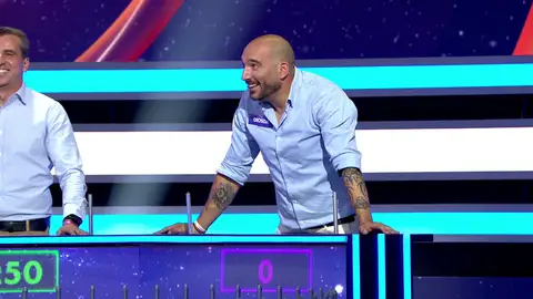 Concursante de La ruleta de la suerte noche Concursante de La ruleta de la suerte noche