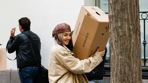 Lola Índigo, en Madrid, en un punto de recogida de ayudas por los afectados de la DANA Lola Índigo, en Madrid, en un punto de recogida de ayudas por los afectados de la DANA