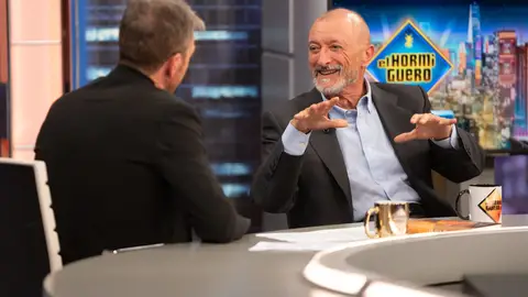 “Los españoles reaccionaron muy bien”: Arturo Pérez-Reverte se enorgullece de la respuesta de los ciudadanos “Los españoles reaccionaron muy bien”: Arturo Pérez-Reverte se enorgullece de la respuesta de los ciudadanos