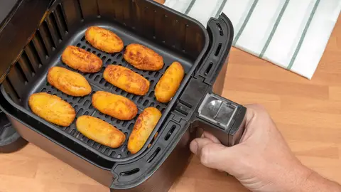 Cocinar croquetas en la freidora de aire Cocinar croquetas en la freidora de aire