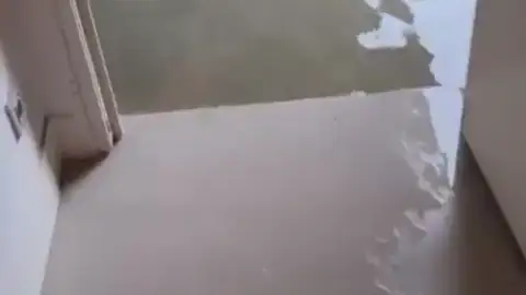 La casa de Robert Lewandowski, afectada por la DANA: así quedó su garaje La casa de Robert Lewandowski, afectada por la DANA: así quedó su garaje