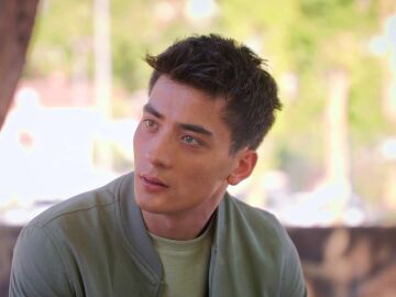 &ldquo;Estoy enamorado de ti&rdquo;: Sarp abre su coraz&oacute;n y se sincera con Cansu y&hellip;&iexcl;Orhan los pilla!