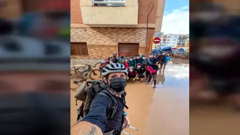 Juan Dual, ultrarunner voluntario en Valencia Juan Dual, ultrarunner voluntario en Valencia