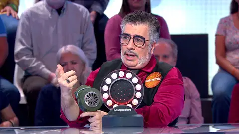 El extraño artilugio de Agustín Jiménez que revoluciona Pasapalabra: “¡Campana y se acabó!” El extraño artilugio de Agustín Jiménez que revoluciona Pasapalabra: “¡Campana y se acabó!”