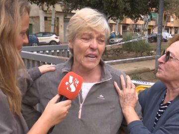 Amparo, tras perder a todos sus vecinos en la DANA: "No tengo casa, estoy en la calle"