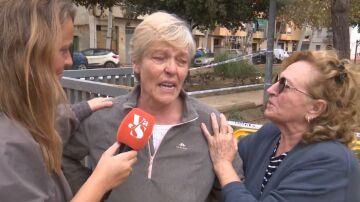 Amparo, tras perder a todos sus vecinos en la DANA: "No tengo casa, estoy en la calle"