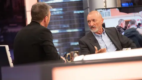 “Las mujeres carecen del espacio para defenderse”: Arturo Pérez-Reverte ha dado su opinión acerca del caso Errejón “Las mujeres carecen del espacio para defenderse”: Arturo Pérez-Reverte ha dado su opinión acerca del caso Errejón