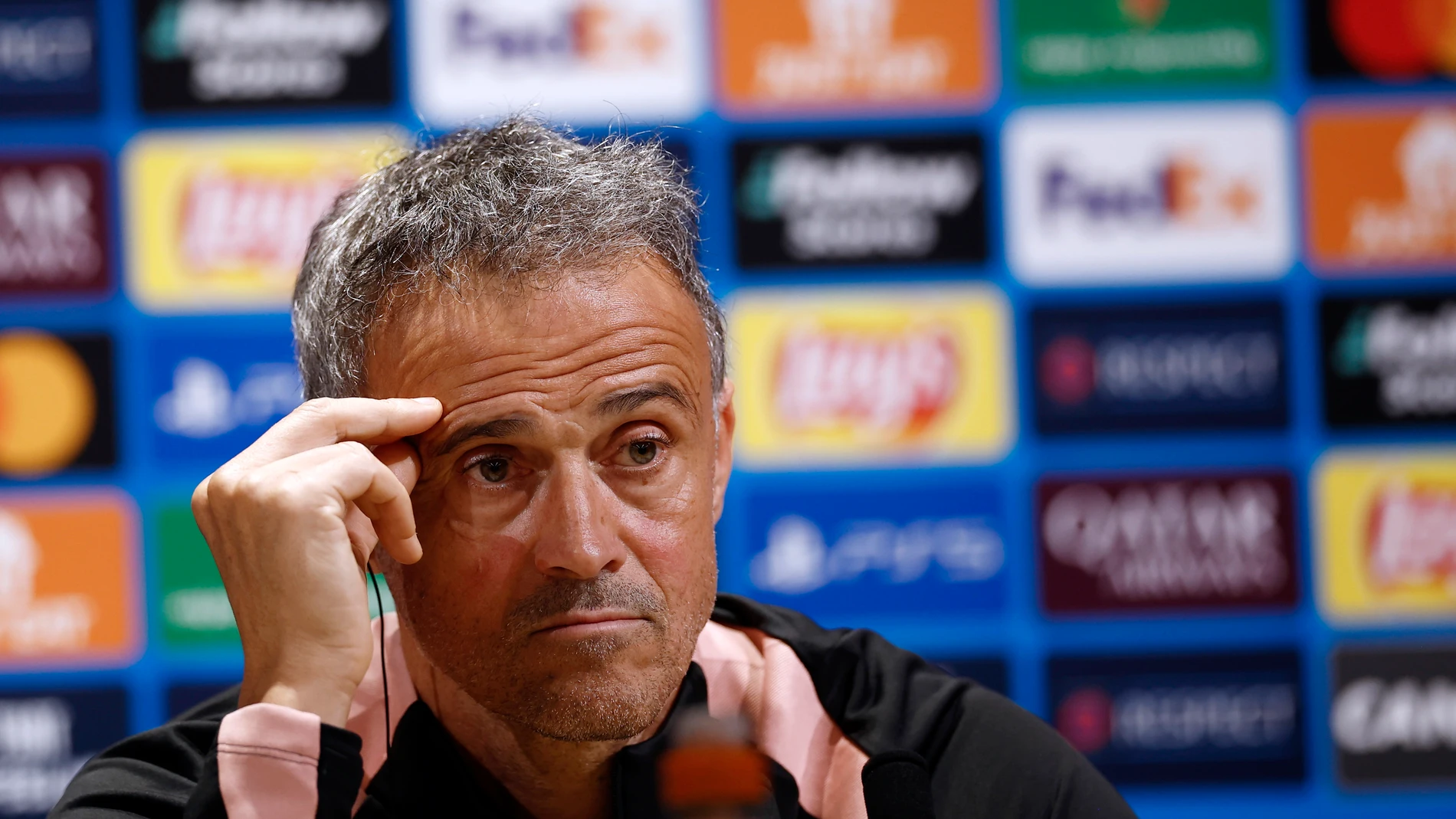 Luis Enrique atiende a los medios de comunicación en rueda de prensa Luis Enrique atiende a los medios de comunicación en rueda de prensa