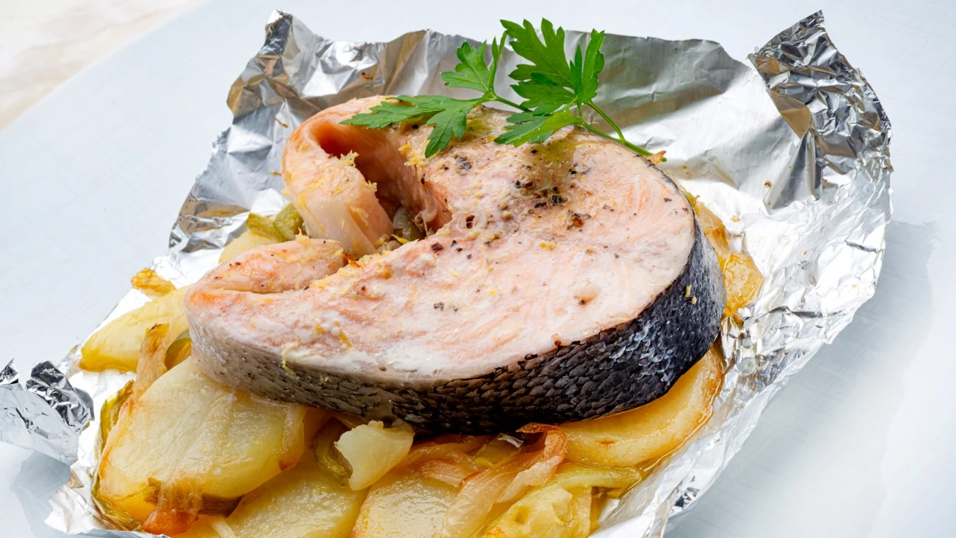 Un plato que nunca falla: salmón al papillote Un plato que nunca falla: salmón al papillote