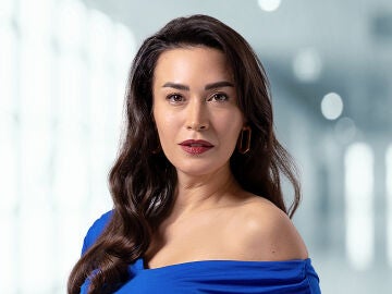 Ecem &Ouml;zkaya es Rengin, la amante de Timur obsesionada con Bahar
