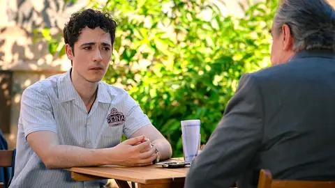 Mateo, decepcionado con su padre tras pedirle que sea el padrino de su boda: “No podré asistir” Mateo, decepcionado con su padre tras pedirle que sea el padrino de su boda: “No podré asistir”