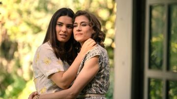 Marta y Fina viven su amor lejos de todos en la casa que siempre habían soñado: "Aquí no tenemos que escondernos"