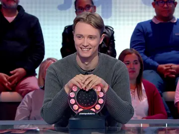 Lo nunca visto aún de Manu en más de cien programas: ¡cantando por C Tangana! Lo nunca visto aún de Manu en más de cien programas: ¡cantando por C Tangana!