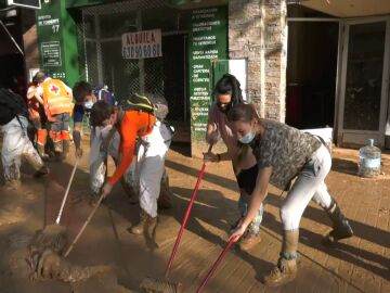 Los jóvenes se solidarizan con el pueblo Valenciano 