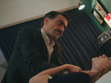 &ldquo;&iexcl;Matar&aacute; a Seyran!&rdquo;: Kazim pierde el control tras la huida de Suna, &iquest;podr&aacute; Ferit llegar a tiempo para salvarla?