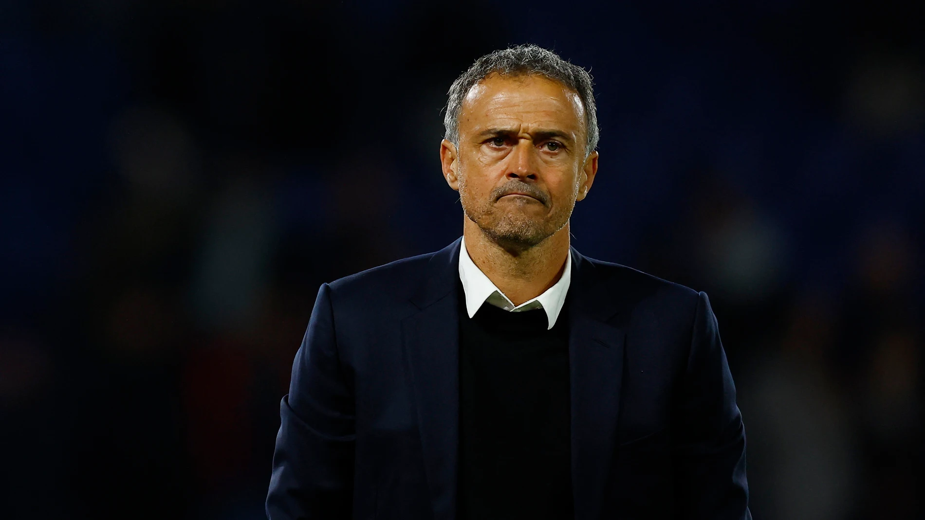 Luis Enrique, muy serio en el PSG - Atlético Luis Enrique, muy serio en el PSG - Atlético