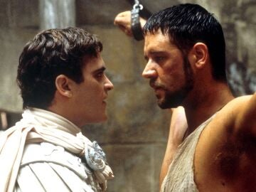 Joaquin Phoenix y Russell Crowe en Gladiator