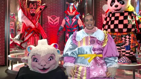 María José Campanario confiesa con qué famosa influencer la confundieron en Mask Singer: "Las pistas apuntaban a una vida parecida a la mía" María José Campanario confiesa con qué famosa influencer la confundieron en Mask Singer: "Las pistas apuntaban a una vida parecida a la mía"