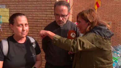La fe de Emi y el padre Salvador ante la DANA: 