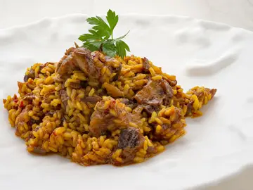 Arroz con rabo de ternera, de Karlos Arguiñano: "Es de los mejores arroces que he hecho" Arroz con rabo de ternera, de Karlos Arguiñano: "Es de los mejores arroces que he hecho"