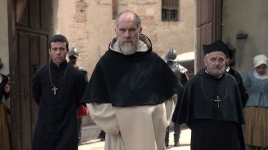 ¿La Inquisición sigue viva en su esencia? Los actores de la serie analizan cómo ha cambiado la sociedad desde entonces