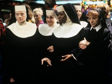 Maggie Smith, Kathy Najimy, Whoopi Goldberg, Wendy Makkena en Sister Act 2