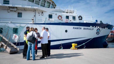 El buque oceanográfico 'Ramón Margalef' llega a Valencia para buscar víctimas de la DANA en el mar