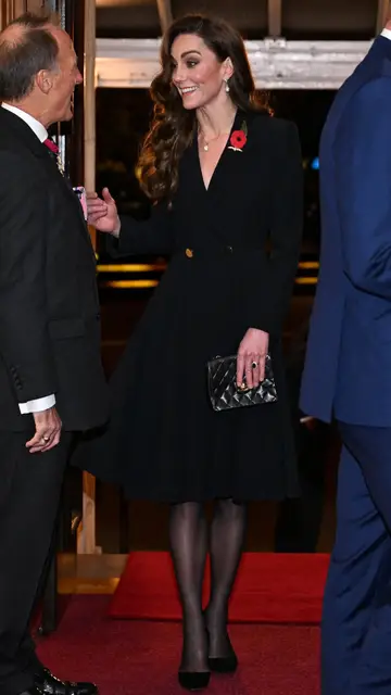 Kate Middleton reaparece en el Día del Recuerdo en Londres Kate Middleton reaparece en el Día del Recuerdo en Londres