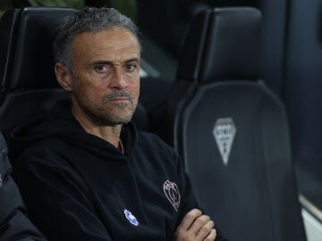 Luis Enrique, en el banquillo del Stade Jean-Bouin