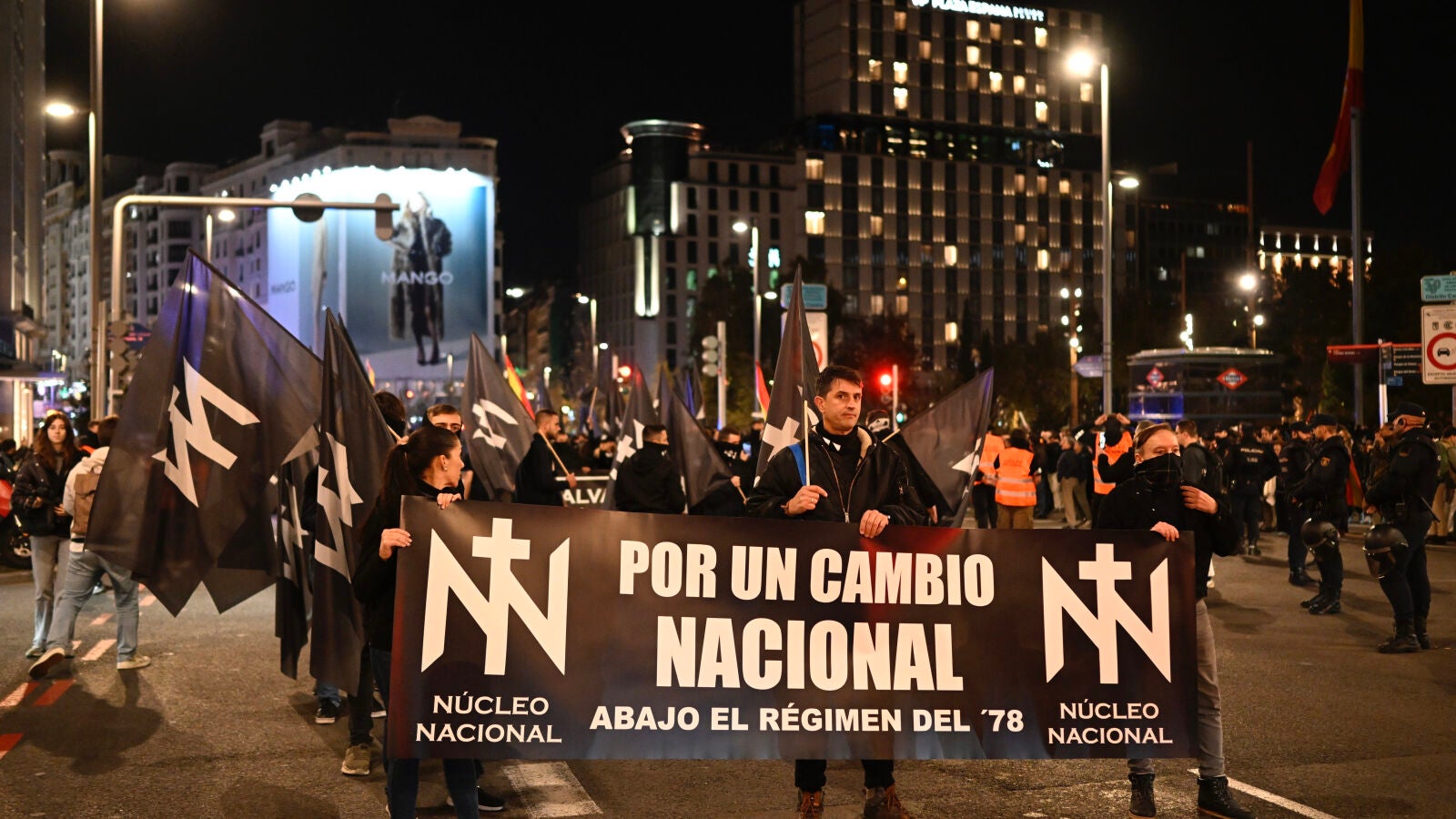 ¿Qué propugna Núcleo Nacional y quién está detrás del grupo de ideología ultra de la manifestación en Ferraz?